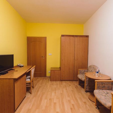 Hotel Annahof Domasov Екстер'єр фото