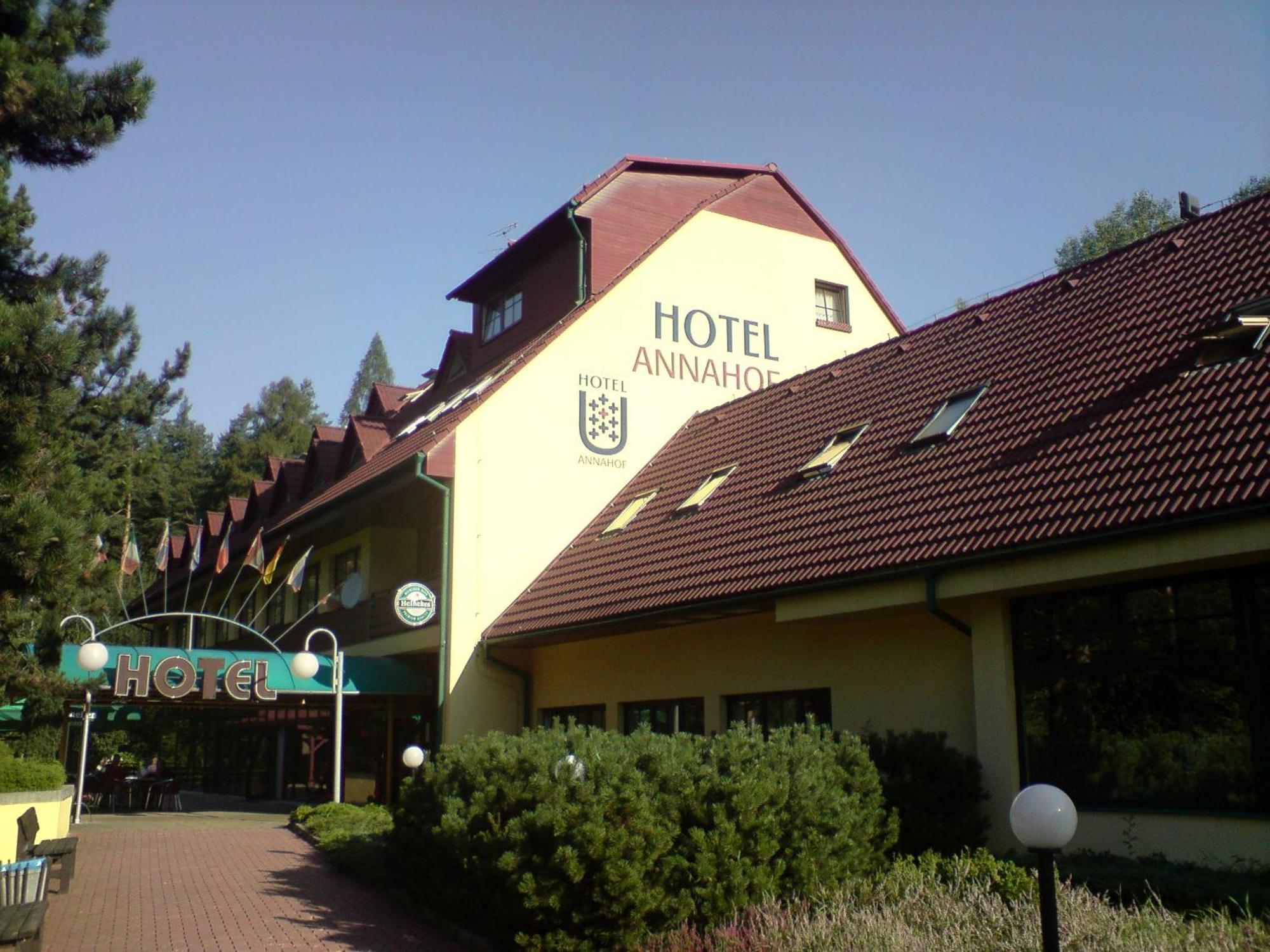 Hotel Annahof Domasov Екстер'єр фото