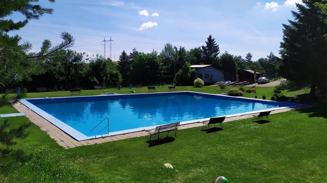 Hotel Annahof Domasov Екстер'єр фото